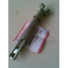 MB082225 LANCER CİVATA AYAR